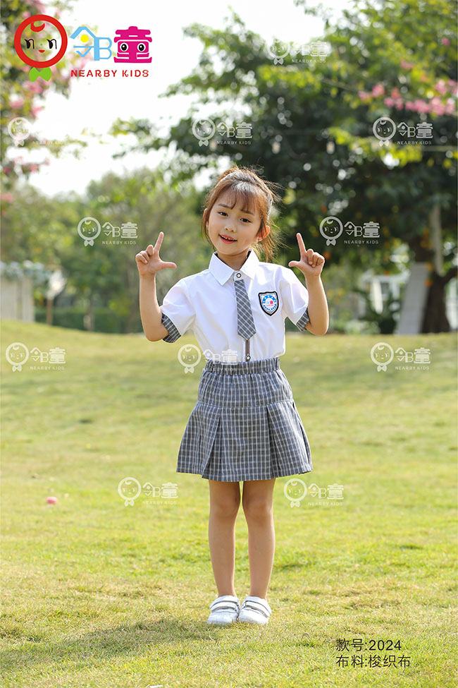 夏季最新款幼兒園園服，清爽脫俗班服